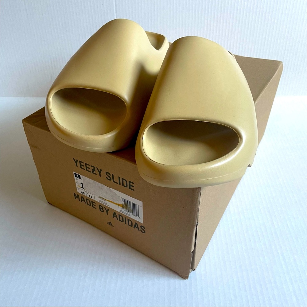 Yeezy Slide “Bone” - US Size 11 - New In Box